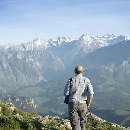 Aptos La Corona-cabrales-picos De Europa *