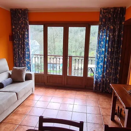 Aptos La Corona-cabrales-picos De Europa *