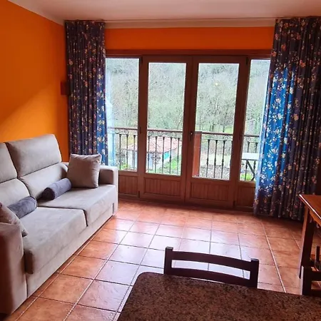 La - Cabrales Apartamento