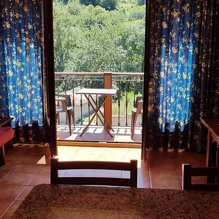 Aptos La Corona-cabrales-picos De Europa *